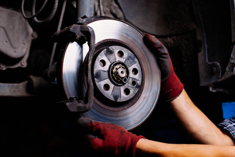 Freinage – Garage Auto Sauvebonne Hyères